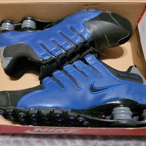Nike Shox NZ Size 8